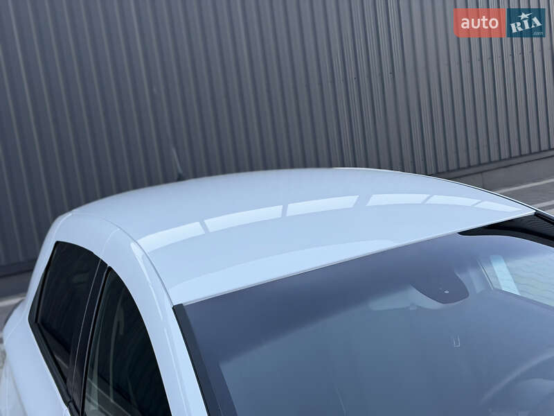 Хэтчбек Renault Zoe 2017 в Дубно фото 81 Хэтчбек Renault Zoe 2017 в Дубно