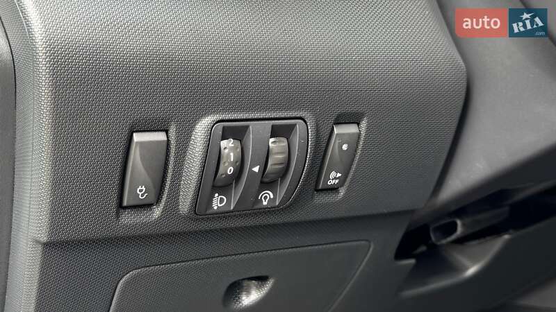 Хетчбек Renault Zoe 2018 в Бердичеві фото 12 Хетчбек Renault Zoe 2018 в Бердичеві