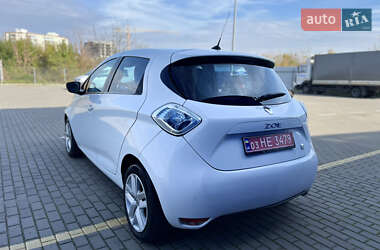 Хетчбек Renault Zoe 2014 в  фото 15 Хетчбек Renault Zoe 2014 в