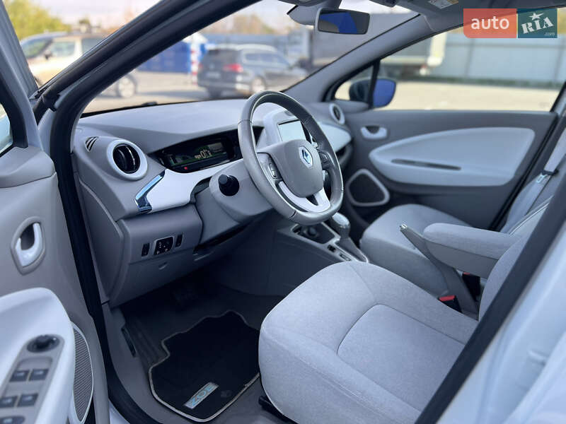 Хэтчбек Renault Zoe 2014 в Дубно фото 32 Хэтчбек Renault Zoe 2014 в Дубно