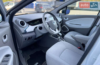 Хетчбек Renault Zoe 2014 в  фото 32 Хетчбек Renault Zoe 2014 в
