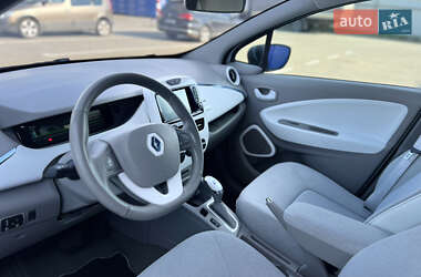 Хетчбек Renault Zoe 2014 в  фото 33 Хетчбек Renault Zoe 2014 в