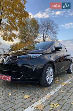 Хэтчбек Renault Zoe 2019 в 