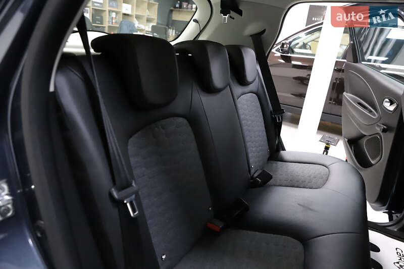 Хэтчбек Renault Zoe 2022 в Дрогобыче фото 77 Хэтчбек Renault Zoe 2022 в Дрогобыче