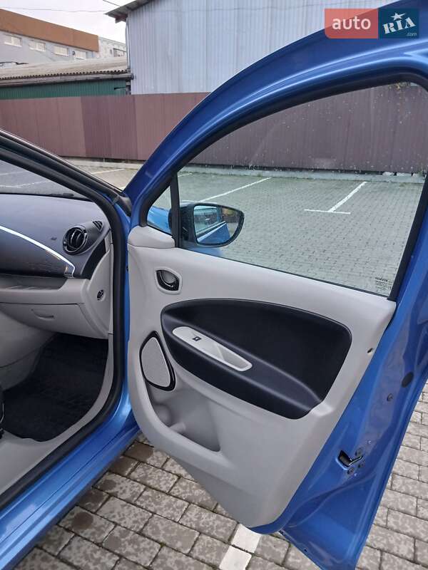 Хэтчбек Renault Zoe 2016 в Черкассах