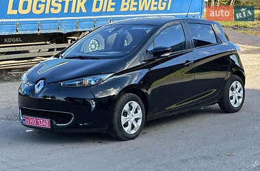Хетчбек Renault Zoe 2015 в  фото 5 Хетчбек Renault Zoe 2015 в