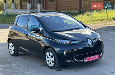 Хетчбек Renault Zoe 2015 в  фото 15 Хетчбек Renault Zoe 2015 в