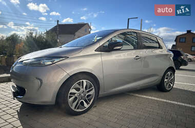 Хэтчбек Renault Zoe 2015 в 