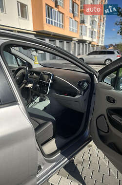Хэтчбек Renault Zoe 2015 в 