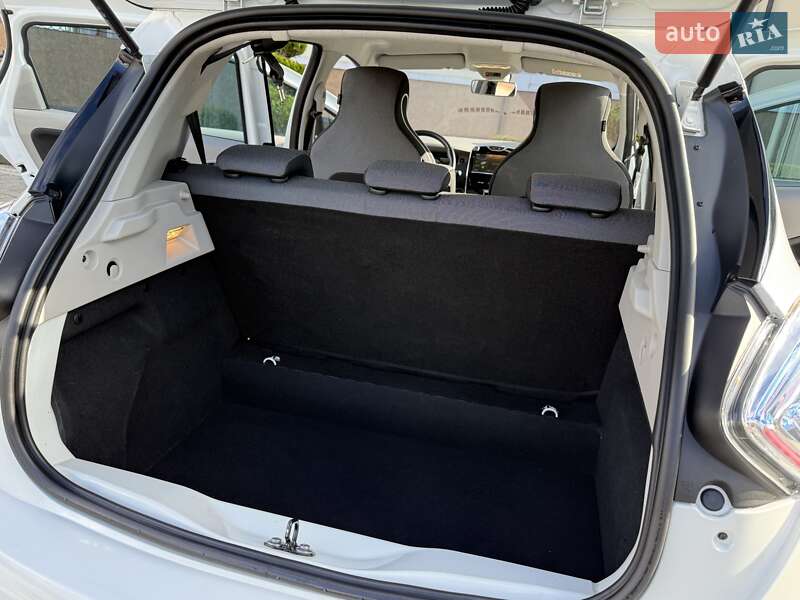 Хетчбек Renault Zoe 2013 в Дрогобичі