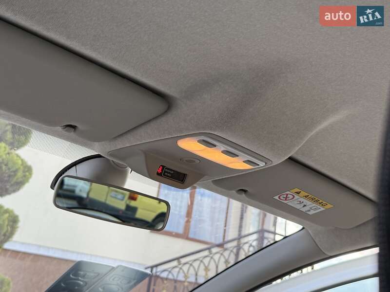 Хетчбек Renault Zoe 2013 в Дрогобичі