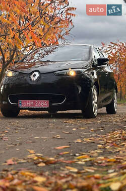 Хетчбек Renault Zoe 2015 в 