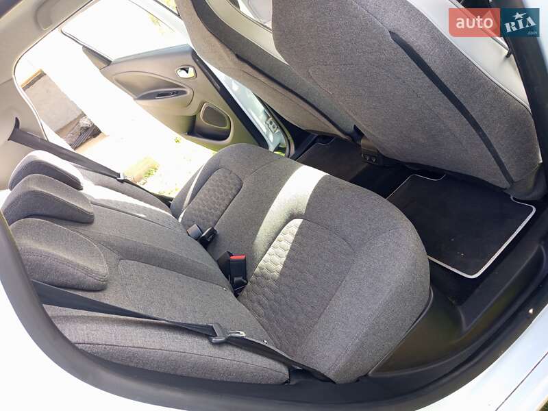 Хэтчбек Renault Zoe 2020 в Ходорове