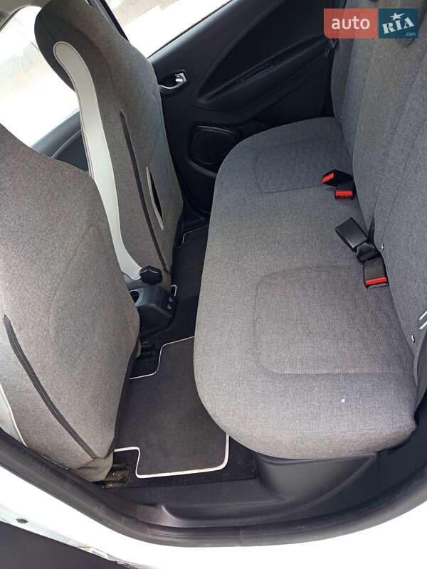 Хэтчбек Renault Zoe 2020 в Ходорове