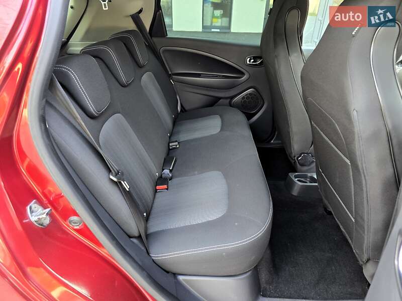 Хэтчбек Renault Zoe 2017 в Львове