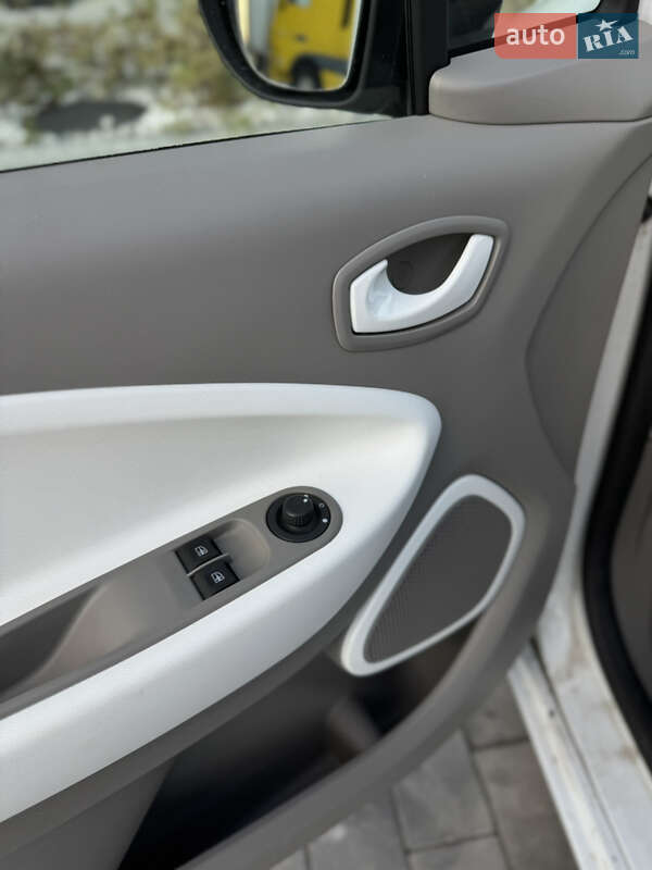 Хетчбек Renault Zoe 2019 в Городку фото 34 Хетчбек Renault Zoe 2019 в Городку