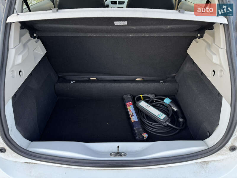 Хетчбек Renault Zoe 2019 в Городку фото 51 Хетчбек Renault Zoe 2019 в Городку