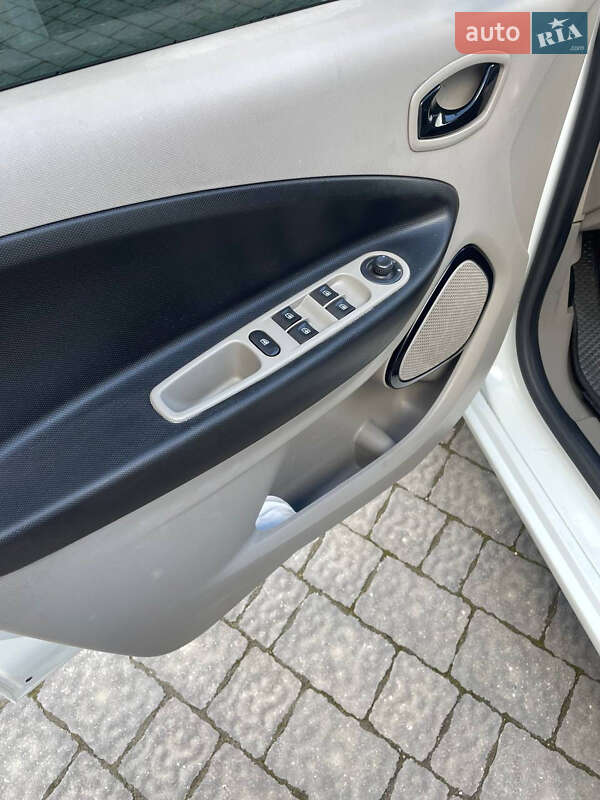 Хетчбек Renault Zoe 2013 в Івано-Франківську