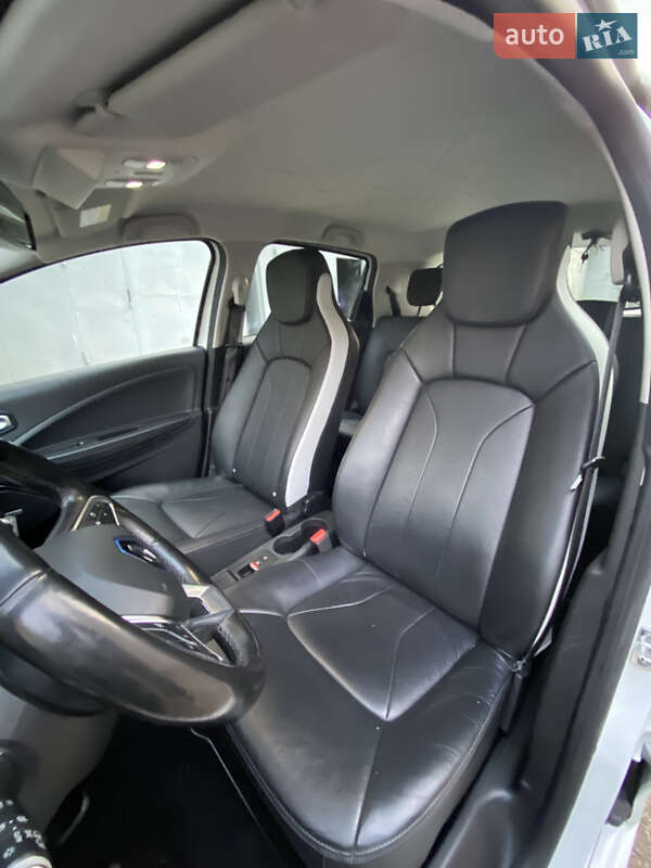 Хэтчбек Renault Zoe 2020 в Тернополе фото 23 Хэтчбек Renault Zoe 2020 в Тернополе