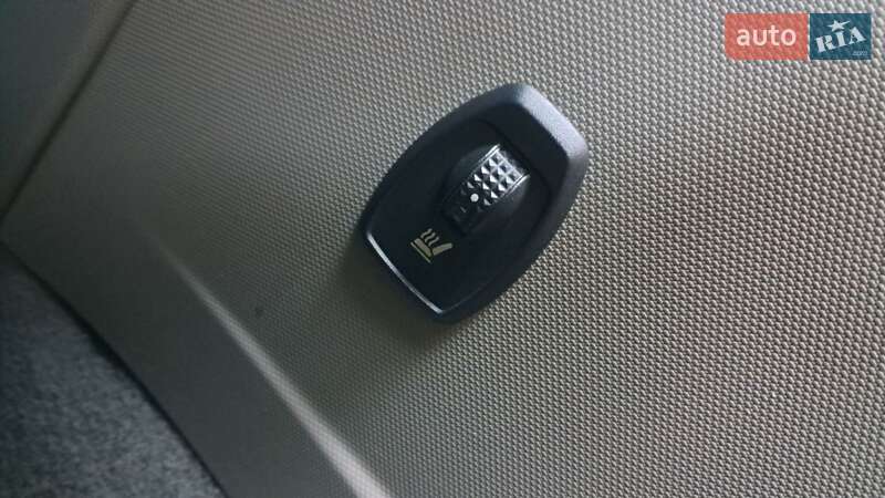 Хетчбек Renault Zoe 2016 в Львові фото 24 Хетчбек Renault Zoe 2016 в Львові