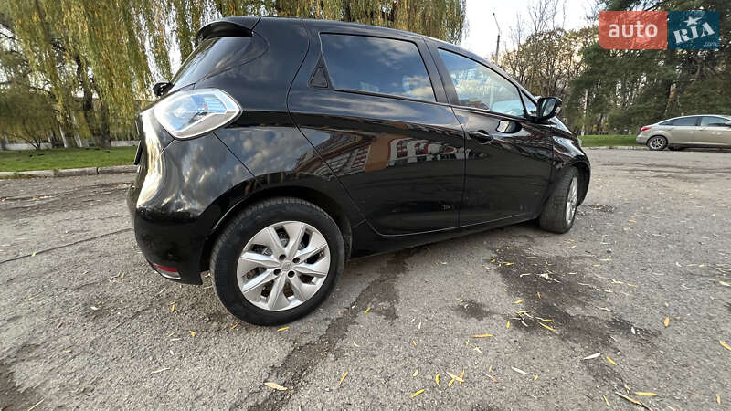 Хэтчбек Renault Zoe 2015 в Ивано-Франковске фото 6 Хэтчбек Renault Zoe 2015 в Ивано-Франковске