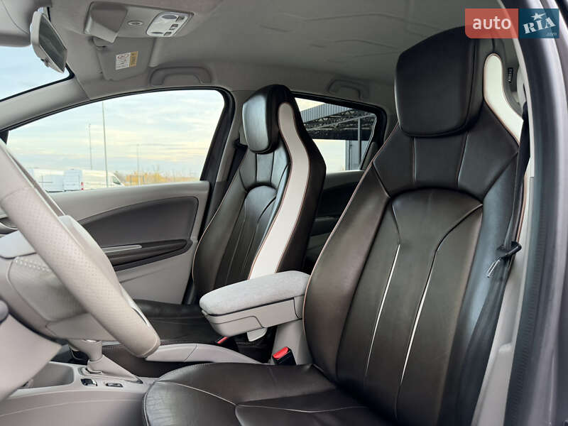 Хэтчбек Renault Zoe 2018 в Дубно