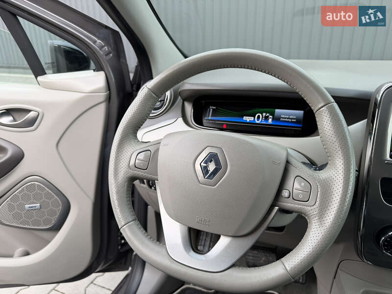 Хэтчбек Renault Zoe 2018 в Дубно