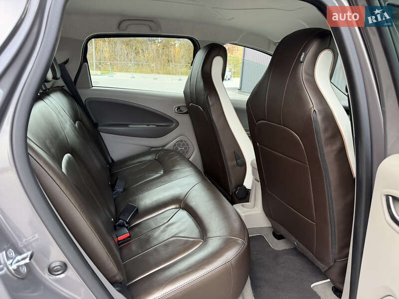 Хэтчбек Renault Zoe 2018 в Дубно