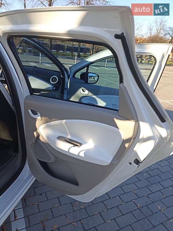 Хетчбек Renault Zoe 2015 в Коломиї фото 18 Хетчбек Renault Zoe 2015 в Коломиї