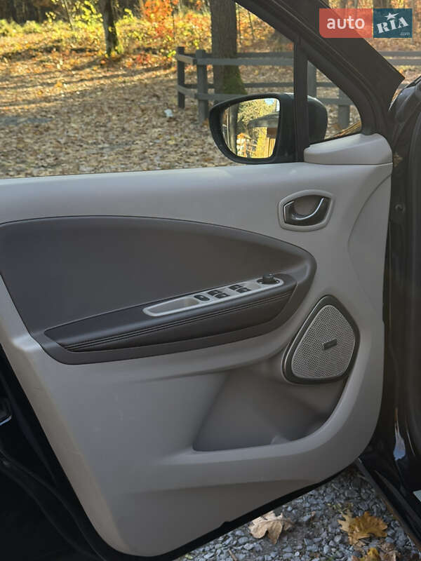Хэтчбек Renault Zoe 2017 в Бродах фото 11 Хэтчбек Renault Zoe 2017 в Бродах