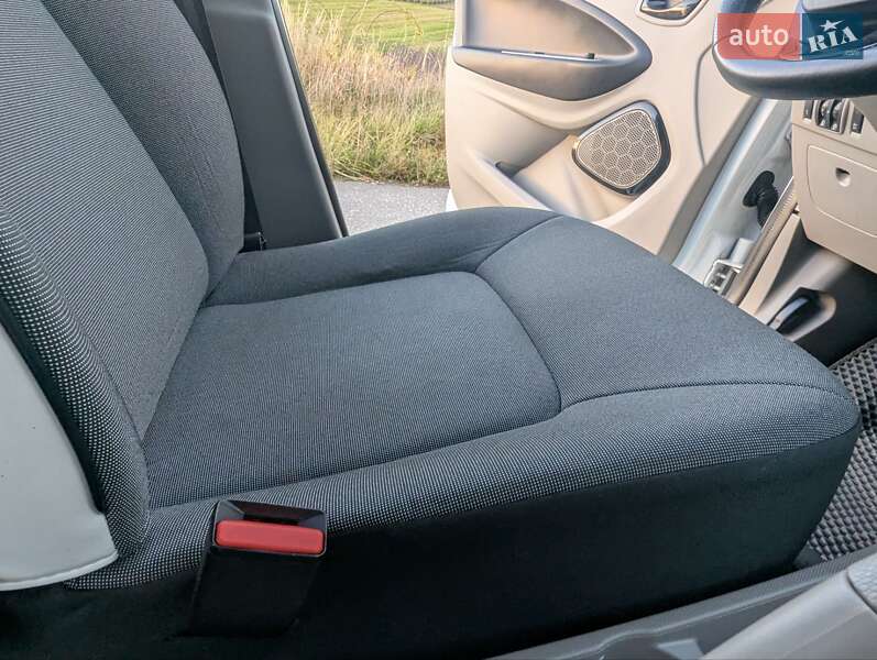 Хэтчбек Renault Zoe 2016 в Дрогобыче