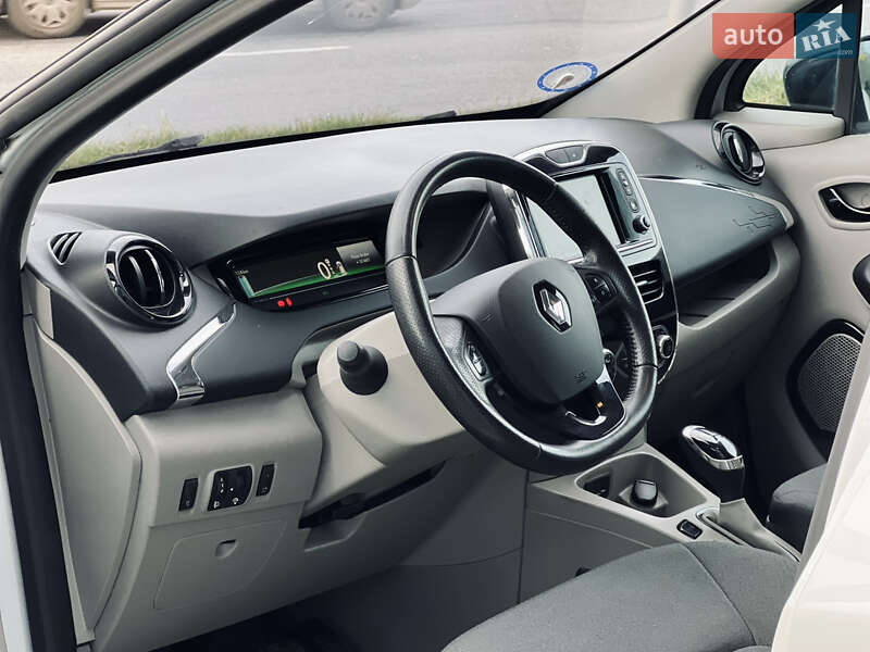 Хэтчбек Renault Zoe 2015 в Тернополе