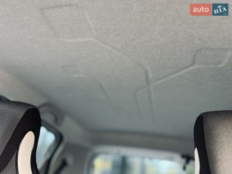 Хэтчбек Renault Zoe 2015 в Тернополе