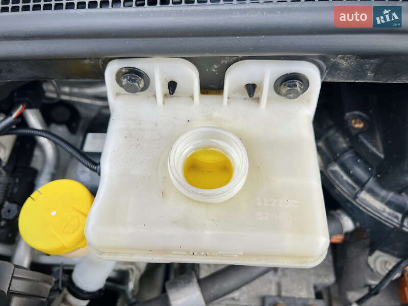 Хэтчбек Renault Zoe 2015 в Тернополе