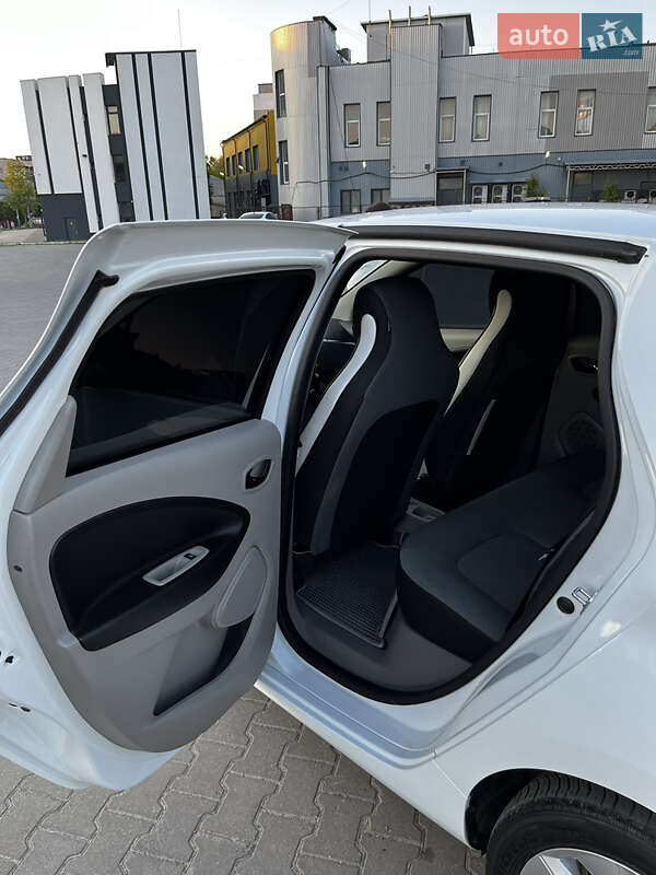 Хетчбек Renault Zoe 2016 в Хмельницькому
