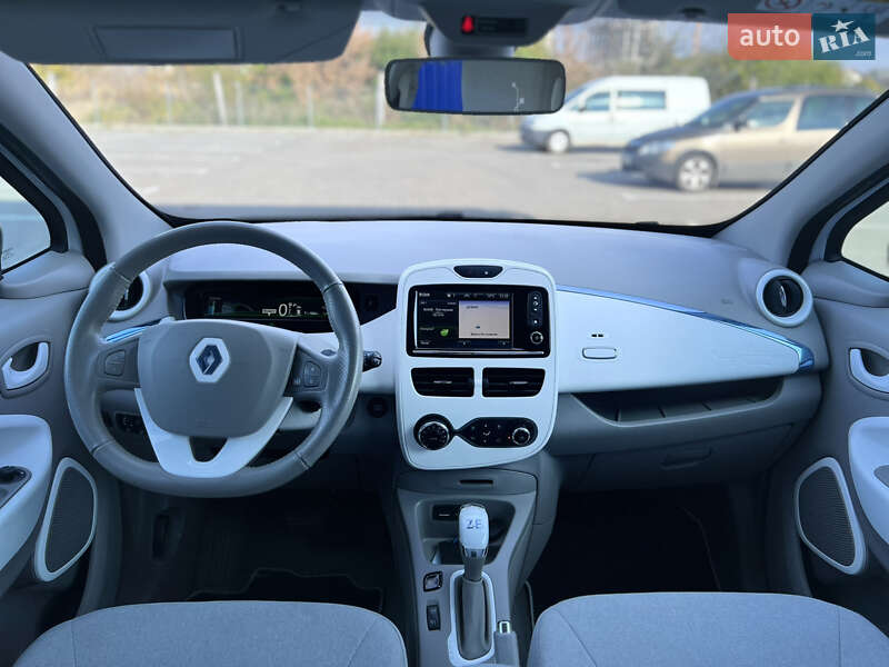 Хэтчбек Renault Zoe 2014 в Дубно