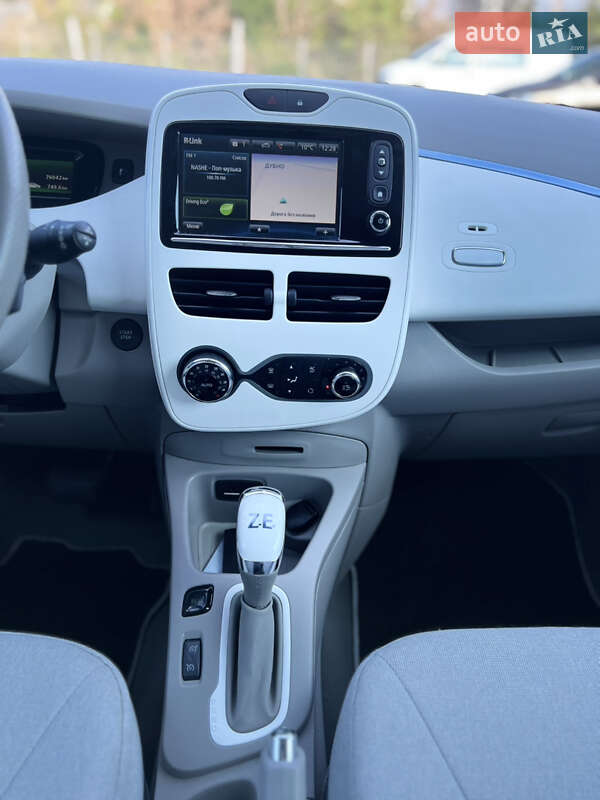 Хэтчбек Renault Zoe 2014 в Дубно