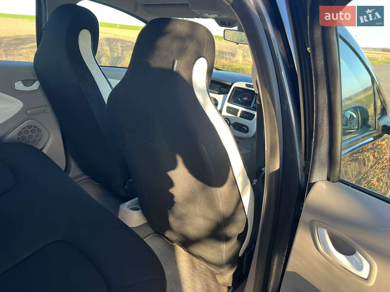 Хетчбек Renault Zoe 2017 в Демидівці