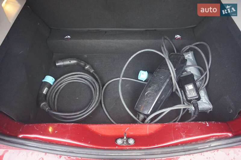 Хэтчбек Renault Zoe 2018 в Самборе фото 51 Хэтчбек Renault Zoe 2018 в Самборе