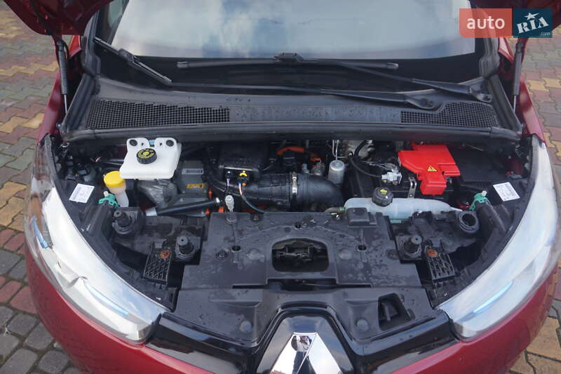 Хэтчбек Renault Zoe 2018 в Самборе фото 54 Хэтчбек Renault Zoe 2018 в Самборе