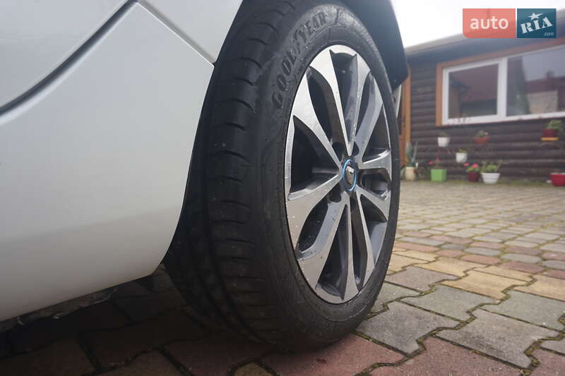 Хэтчбек Renault Zoe 2020 в Самборе