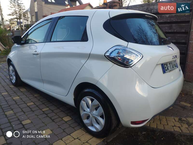 Хэтчбек Renault Zoe 2017 в Львове