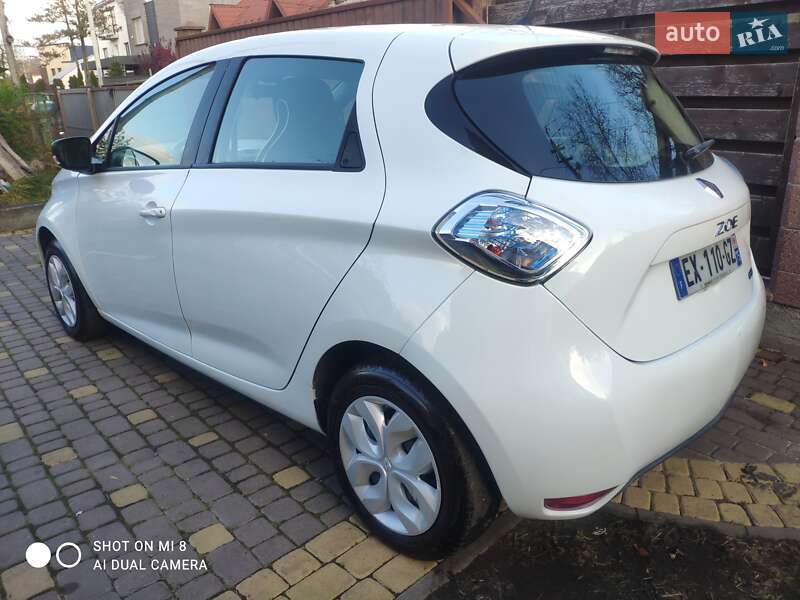 Хэтчбек Renault Zoe 2017 в Львове