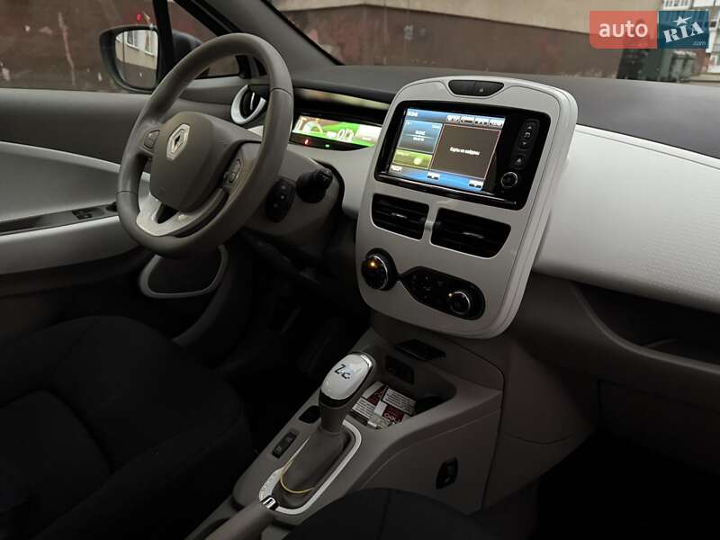 Хэтчбек Renault Zoe 2017 в Звягеле фото 14 Хэтчбек Renault Zoe 2017 в Звягеле