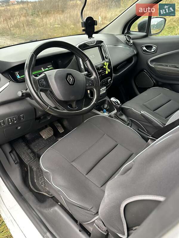 Хэтчбек Renault Zoe 2018 в Городке