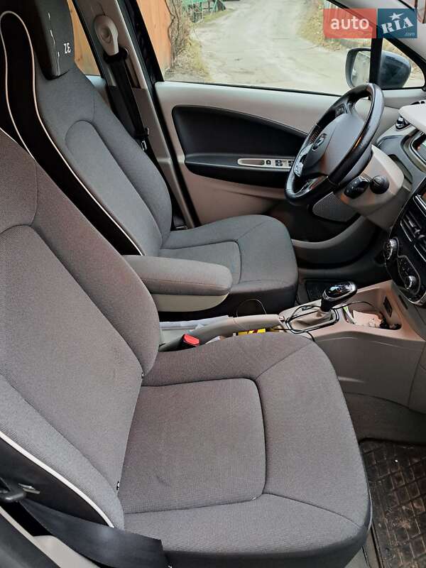 Хэтчбек Renault Zoe 2018 в Киеве фото 3 Хэтчбек Renault Zoe 2018 в Киеве