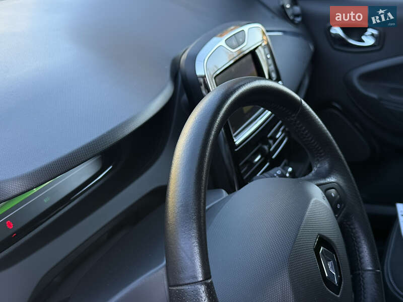 Хэтчбек Renault Zoe 2017 в Ужгороде