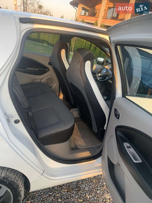 Хетчбек Renault Zoe 2016 в Львові фото 11 Хетчбек Renault Zoe 2016 в Львові