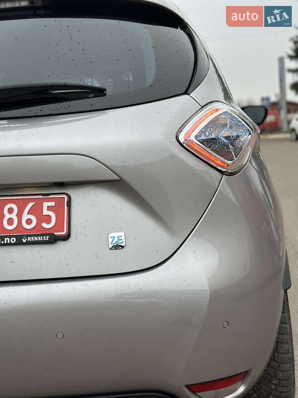 Хэтчбек Renault Zoe 2015 в Дубно