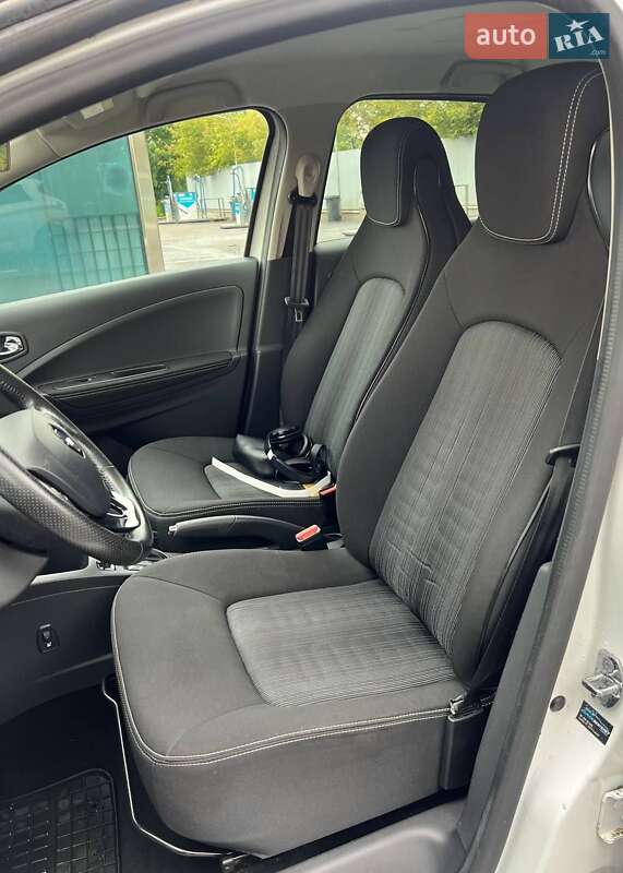 Хэтчбек Renault Zoe 2018 в Киеве